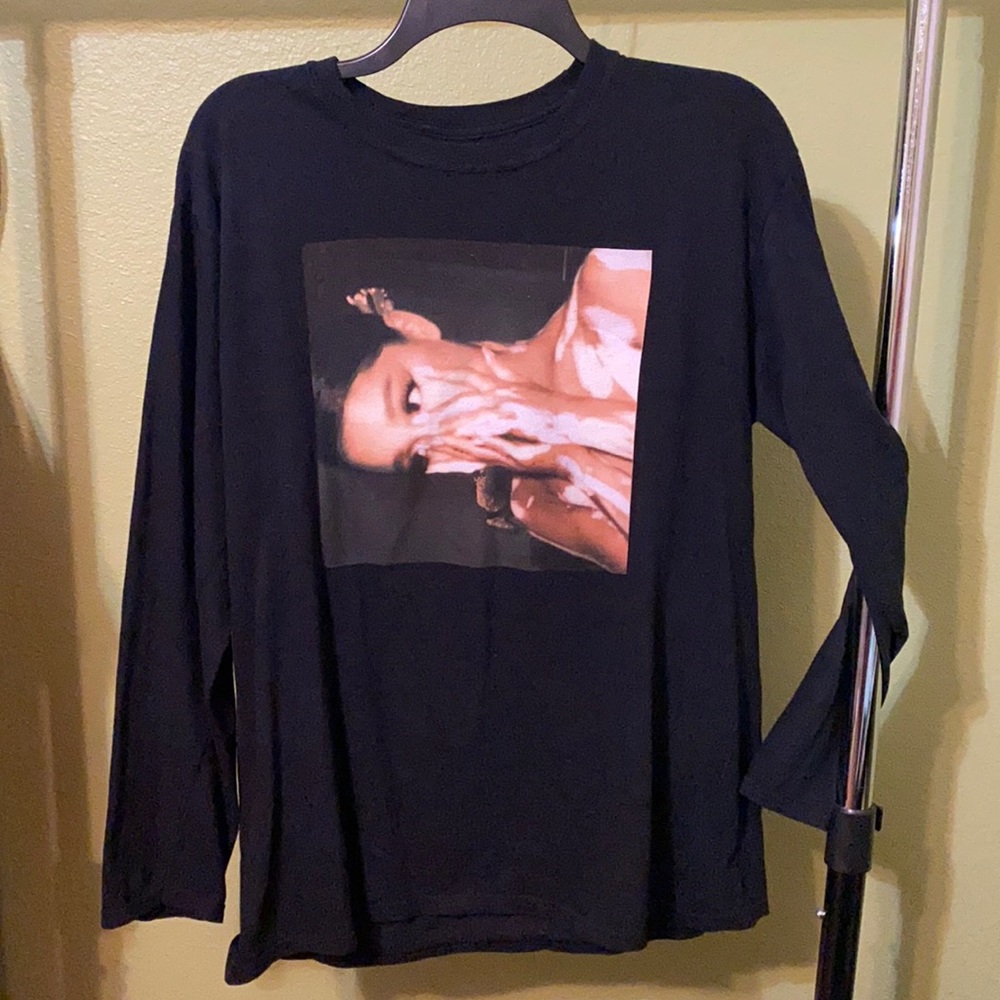 ARIANA GRANDE